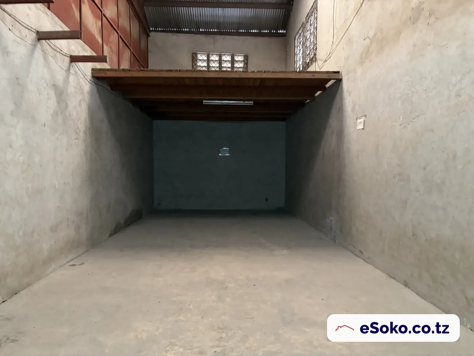 Warehouse Unit - 150 sqm — photo 3
