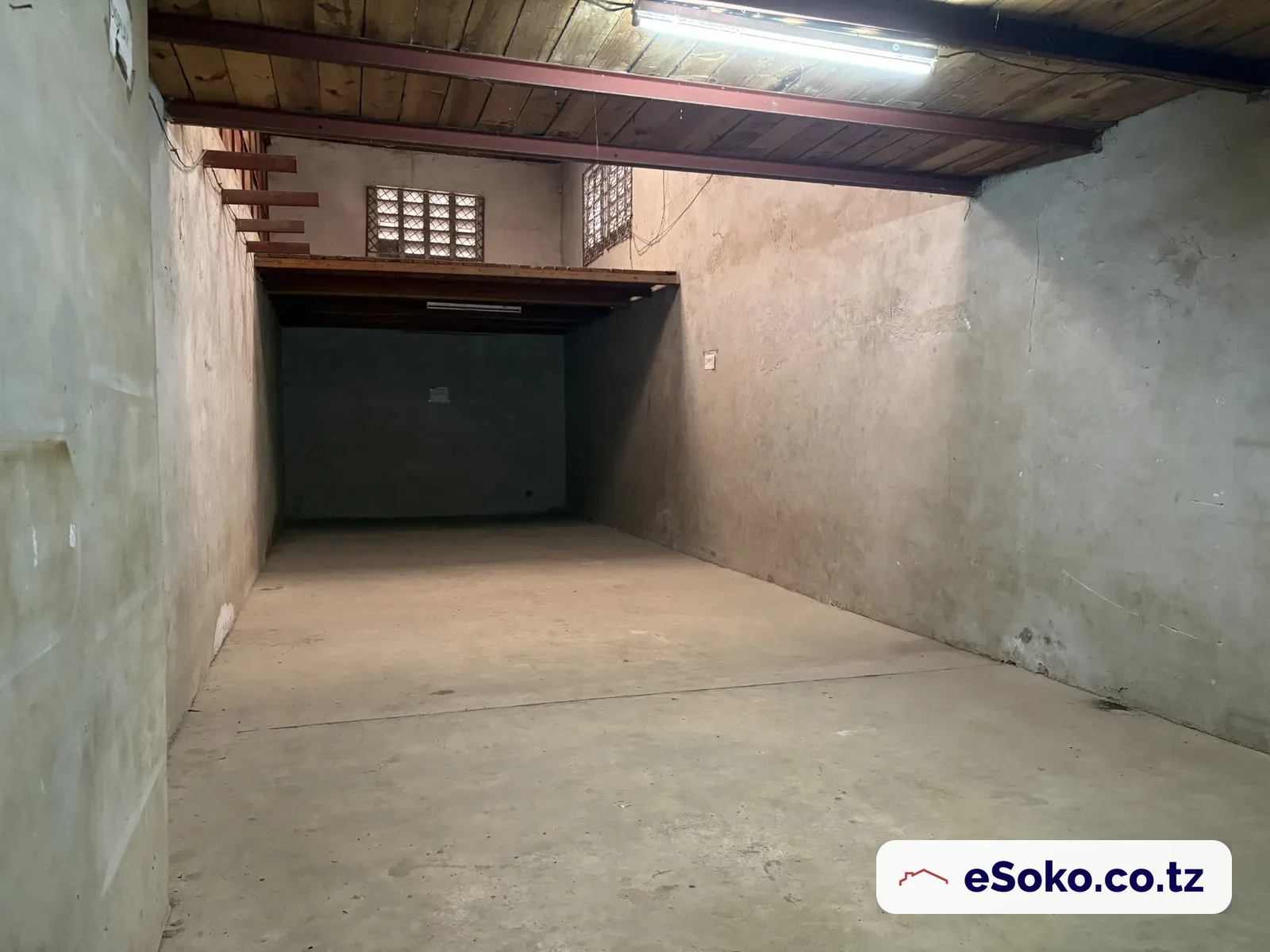 Warehouse Unit - 150 sqm — photo 2