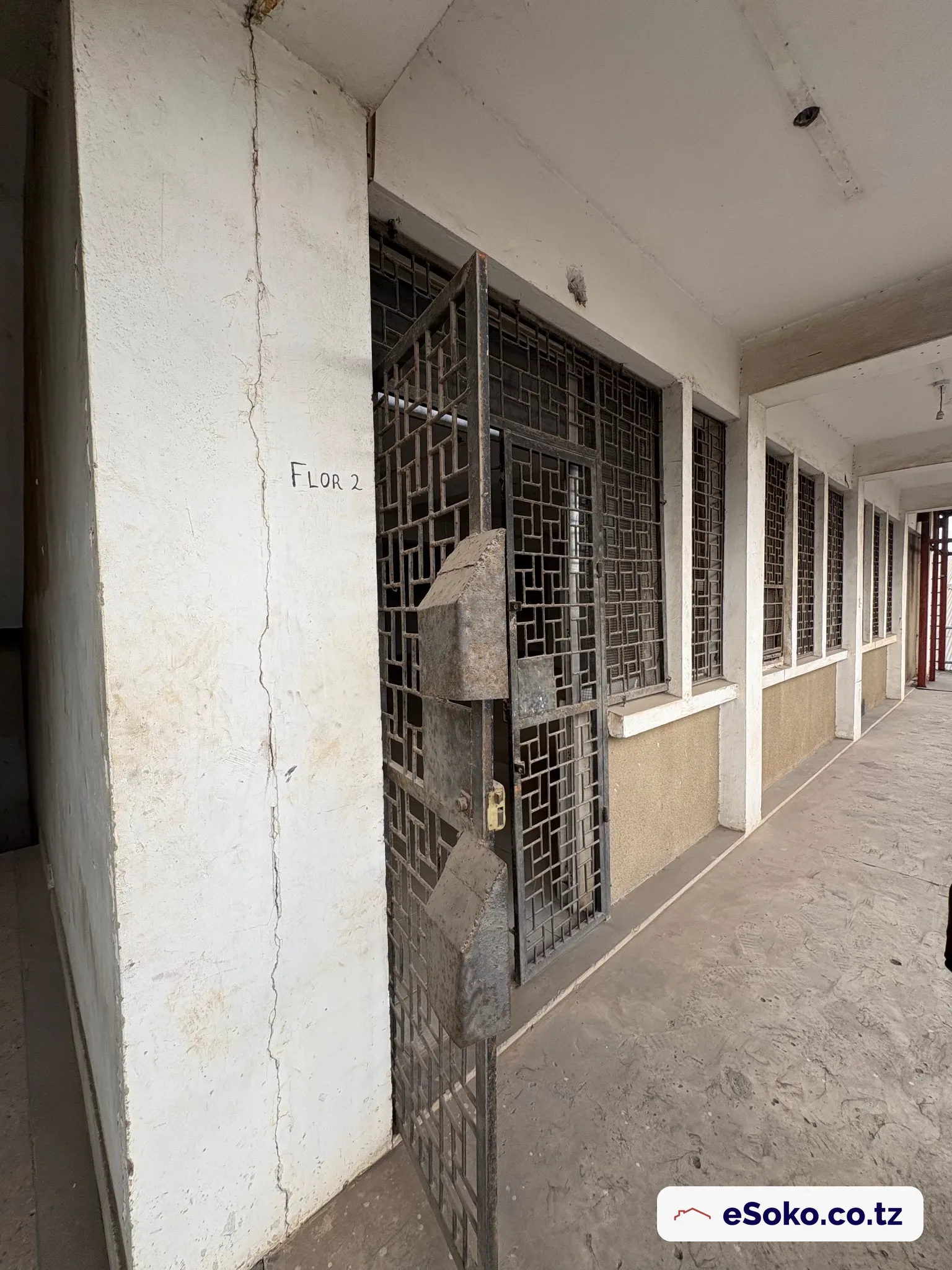 238 sqm Warehouse for Rent – 2nd Floor, Kiwalani — photo 1